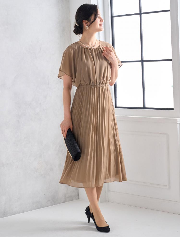 【LL/3L】フレアスリーブプリーツドレス（ベージュ）DPSET0453L