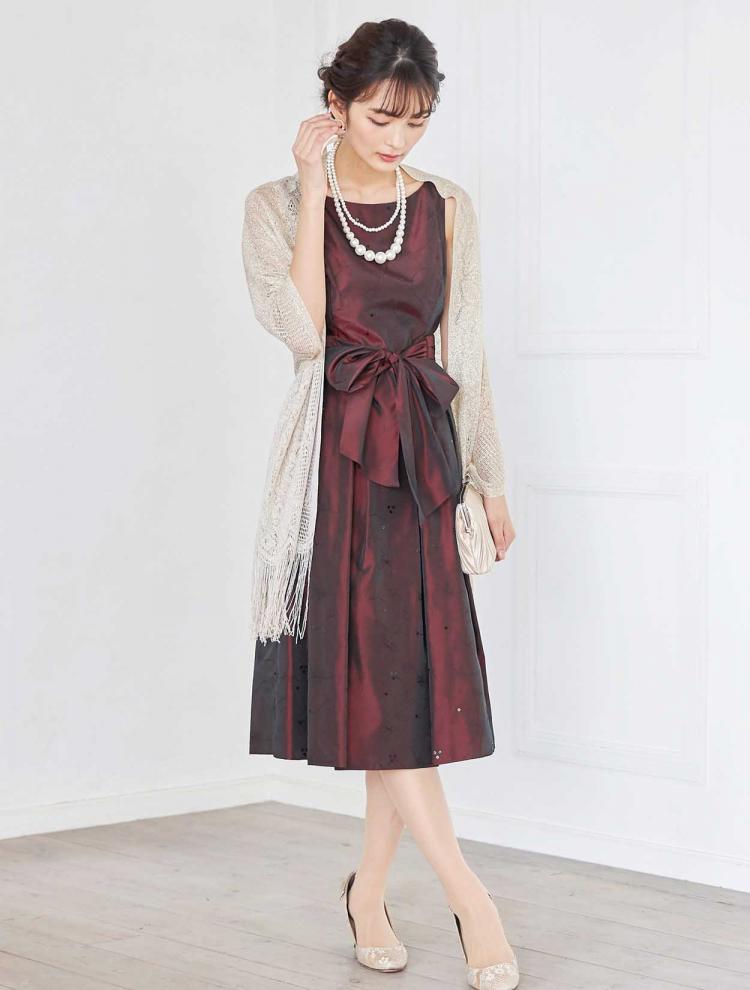 【M/L】シャンブレータフタ刺繍フィット＆フレアドレス（ボルドー）DPSET0331