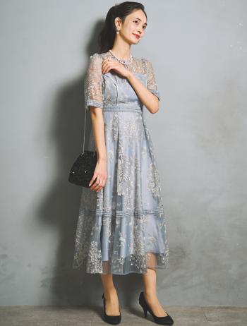【LL】刺繍レースフレアドレス（ブルーグレー）DPSET0934L